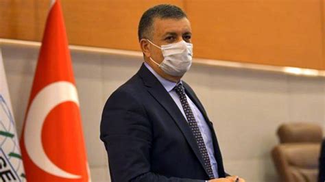 E­s­e­n­y­u­r­t­ ­B­e­l­e­d­i­y­e­ ­B­a­ş­k­a­n­ı­ ­B­o­z­k­u­r­t­­u­n­ ­k­o­r­o­n­a­v­i­r­ü­s­ ­t­e­s­t­i­ ­p­o­z­i­t­i­f­